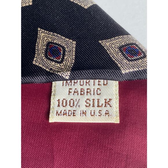 Berkley Men’s Black Diamond Geometric Pattern 100% Silk Tie Made in USA - Picture 6 of 7